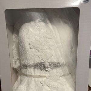 Strapless Sweetheart Trumpet with Lace Dress
